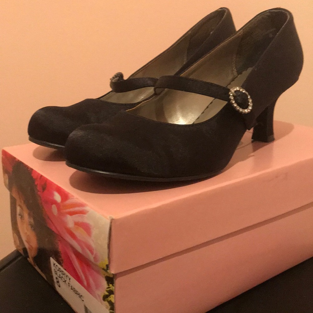 Mary Jane Pumps